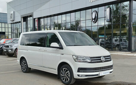 Volkswagen Caravelle T6 рестайлинг, 2019 год, 3 700 000 рублей, 3 фотография