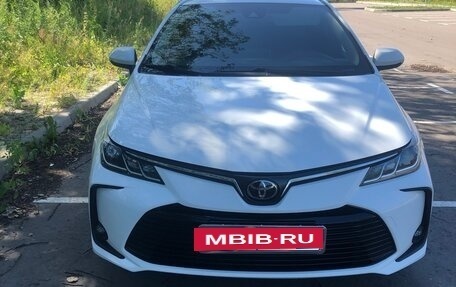 Toyota Corolla, 2021 год, 1 980 000 рублей, 2 фотография