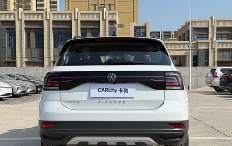 Volkswagen T-Cross I, 2023 год, 1 290 000 рублей, 5 фотография