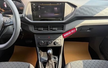 Volkswagen T-Cross I, 2023 год, 1 290 000 рублей, 12 фотография