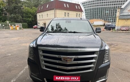 Cadillac Escalade IV, 2019 год, 5 185 000 рублей, 1 фотография