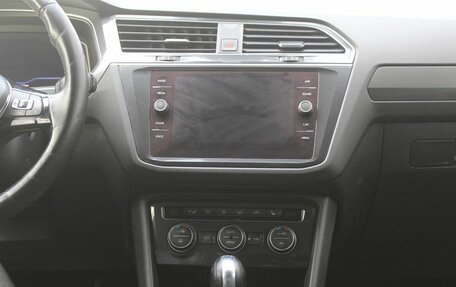 Volkswagen Tiguan II, 2019 год, 3 050 000 рублей, 16 фотография