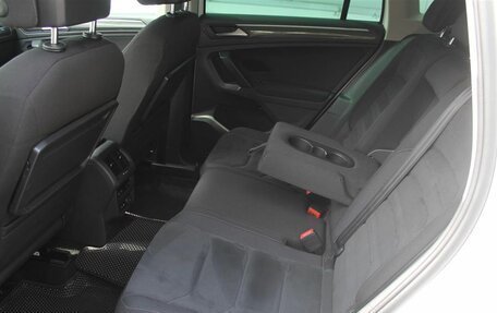 Volkswagen Tiguan II, 2019 год, 3 050 000 рублей, 18 фотография