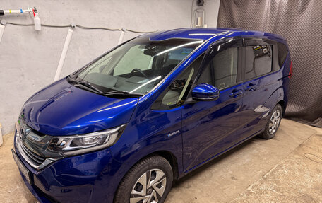 Honda Freed II, 2017 год, 1 555 000 рублей, 3 фотография