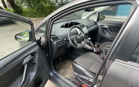 Toyota Verso I, 2015 год, 1 650 000 рублей, 8 фотография