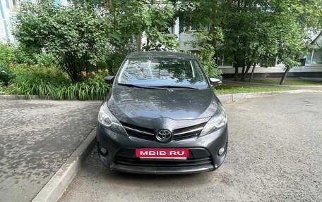 Toyota Verso I, 2015 год, 1 650 000 рублей, 9 фотография