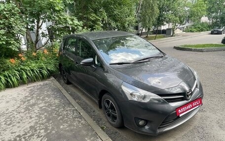 Toyota Verso I, 2015 год, 1 650 000 рублей, 10 фотография