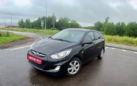 Hyundai Solaris II рестайлинг, 2012 год, 620 000 рублей, 3 фотография