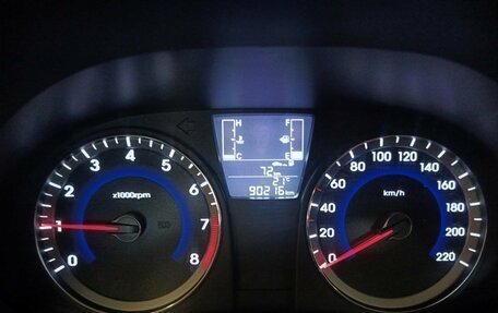 Hyundai Solaris II рестайлинг, 2016 год, 1 075 000 рублей, 13 фотография