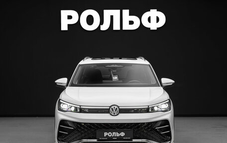 Volkswagen Tiguan, 2024 год, 4 500 000 рублей, 2 фотография