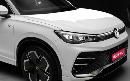 Volkswagen Tiguan, 2024 год, 4 500 000 рублей, 9 фотография