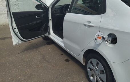 KIA Rio III рестайлинг, 2015 год, 1 555 000 рублей, 7 фотография