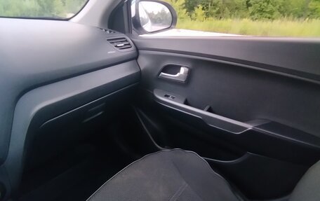 KIA Rio III рестайлинг, 2015 год, 1 555 000 рублей, 16 фотография