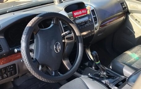 Toyota Land Cruiser Prado 120 рестайлинг, 2006 год, 2 000 000 рублей, 8 фотография