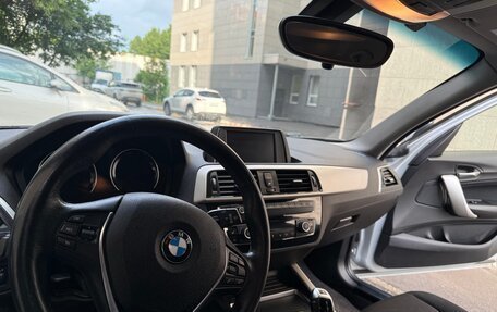 BMW 1 серия, 2018 год, 2 300 000 рублей, 10 фотография