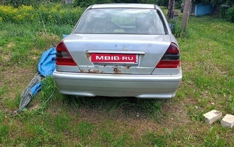 Mercedes-Benz C-Класс, 1998 год, 150 000 рублей, 2 фотография