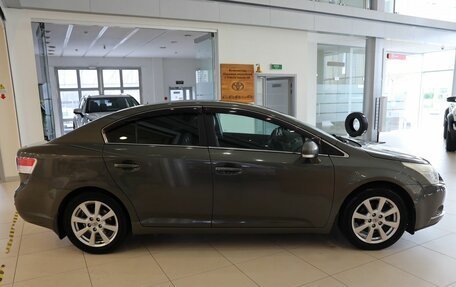 Toyota Avensis III рестайлинг, 2011 год, 1 390 000 рублей, 4 фотография