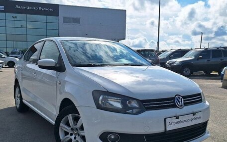 Volkswagen Polo VI (EU Market), 2013 год, 555 000 рублей, 3 фотография