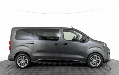 Opel Zafira Life I, 2021 год, 3 800 000 рублей, 4 фотография