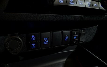 Toyota Hilux VIII, 2020 год, 5 025 000 рублей, 20 фотография