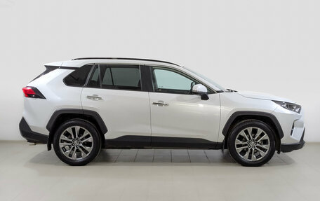 Toyota RAV4, 2020 год, 3 290 000 рублей, 4 фотография