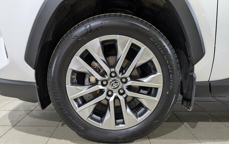 Toyota RAV4, 2020 год, 3 290 000 рублей, 12 фотография