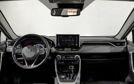 Toyota RAV4, 2020 год, 3 290 000 рублей, 14 фотография