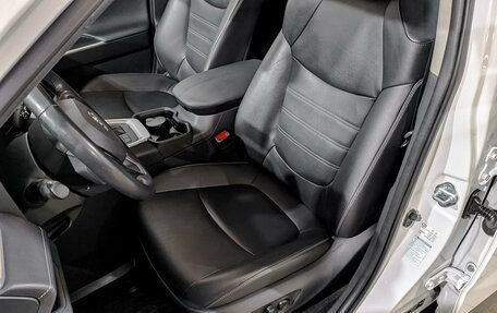 Toyota RAV4, 2020 год, 3 290 000 рублей, 20 фотография