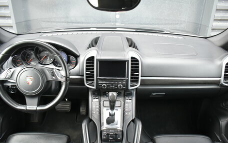 Porsche Cayenne III, 2011 год, 2 300 000 рублей, 14 фотография