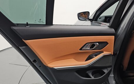 BMW 3 серия, 2024 год, 4 400 000 рублей, 14 фотография