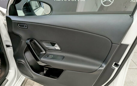 Mercedes-Benz A-Класс, 2020 год, 2 895 000 рублей, 23 фотография