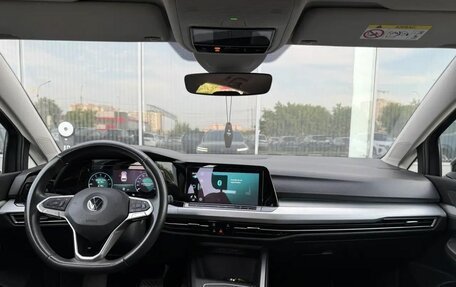 Volkswagen Golf VIII, 2021 год, 1 720 000 рублей, 9 фотография