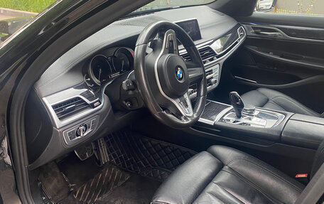 BMW 7 серия, 2019 год, 4 100 000 рублей, 3 фотография