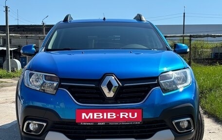 Renault Sandero II рестайлинг, 2019 год, 1 340 000 рублей, 2 фотография