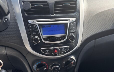 Hyundai Solaris II рестайлинг, 2013 год, 620 000 рублей, 8 фотография