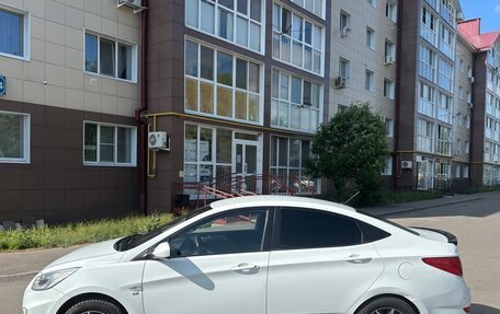 Hyundai Solaris II рестайлинг, 2013 год, 620 000 рублей, 3 фотография