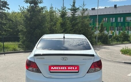 Hyundai Solaris II рестайлинг, 2013 год, 620 000 рублей, 4 фотография