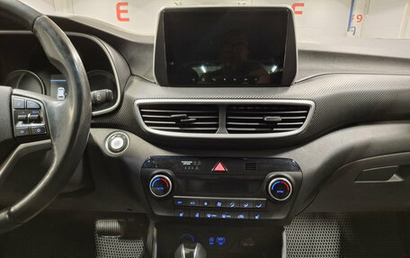 Hyundai Tucson III, 2019 год, 2 120 000 рублей, 15 фотография