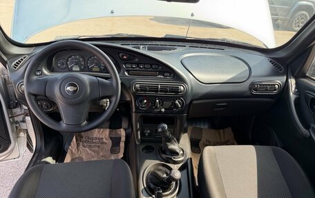 Chevrolet Niva I рестайлинг, 2017 год, 675 000 рублей, 5 фотография