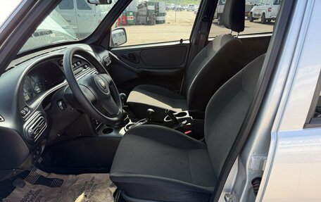 Chevrolet Niva I рестайлинг, 2017 год, 675 000 рублей, 6 фотография