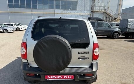 Chevrolet Niva I рестайлинг, 2017 год, 675 000 рублей, 4 фотография