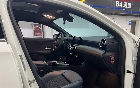 Mercedes-Benz A-Класс, 2022 год, 2 150 000 рублей, 7 фотография