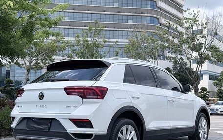 Volkswagen T-Roc I, 2022 год, 1 350 000 рублей, 5 фотография