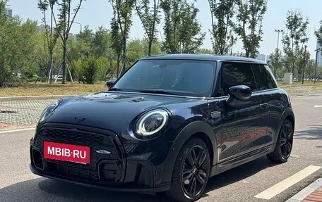 MINI Hatch, 2022 год, 1 630 000 рублей, 4 фотография
