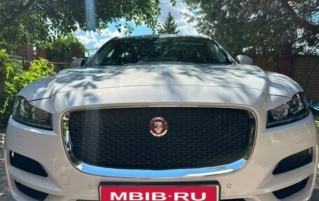 Jaguar F-Pace, 2017 год, 2 950 000 рублей, 1 фотография