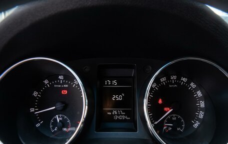 Skoda Yeti I рестайлинг, 2015 год, 1 180 000 рублей, 12 фотография