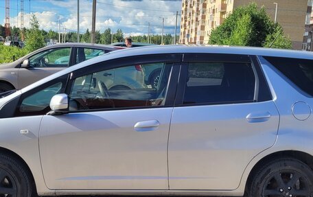Honda Fit Shuttle I рестайлинг, 2012 год, 700 000 рублей, 2 фотография
