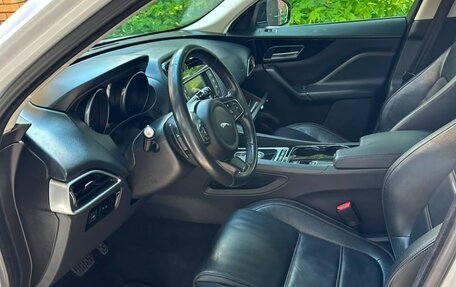 Jaguar F-Pace, 2017 год, 2 950 000 рублей, 10 фотография
