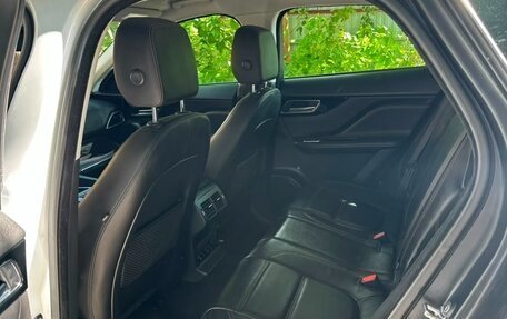 Jaguar F-Pace, 2017 год, 2 950 000 рублей, 13 фотография