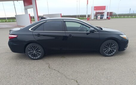 Toyota Camry, 2017 год, 1 890 000 рублей, 4 фотография